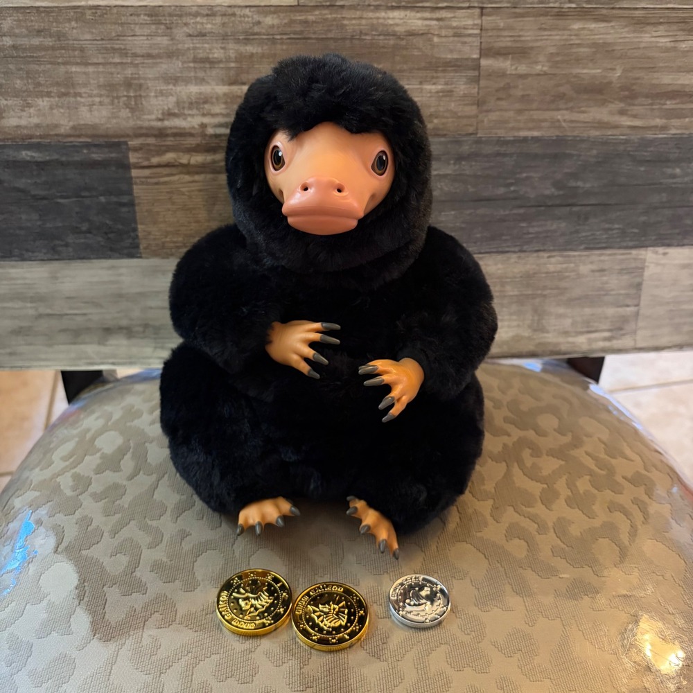 Universal Studios Wizarding World Harry Potter Niffler animatronic fantast Beast
